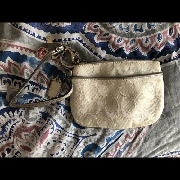 Coach White Wristlet - Picture 1 of 3
